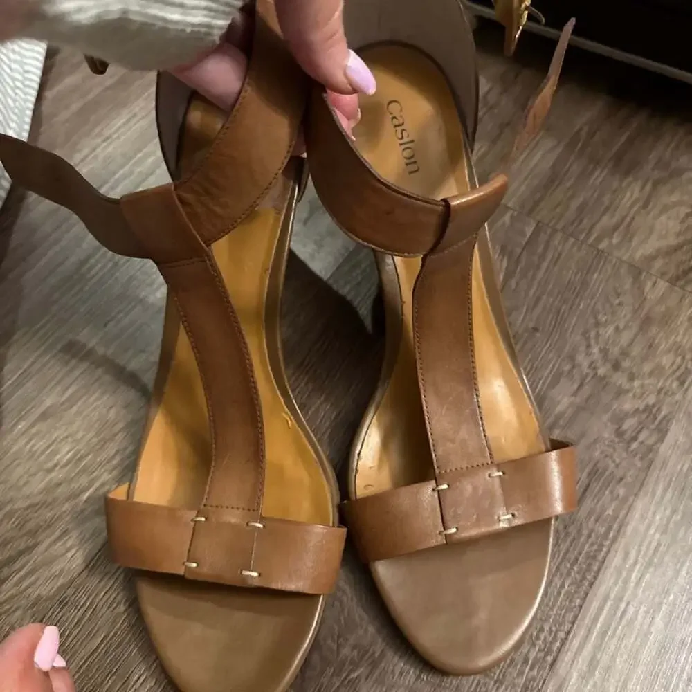 Caslon Tan Leather T-Strap Wedge Sandals